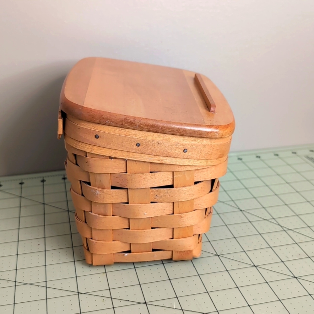 Longaberger Large Recipe Basket with Lid